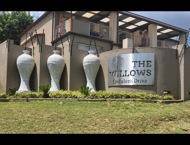 2 BEDROOM APARTMENT FOR SALE IN VANDERBIJLPARK SW 5